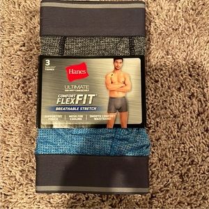 NWT 3 pack Hanes mesh boxer briefs size large-one gray, one blue and one purple